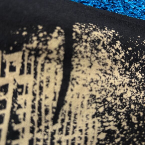 Venom The Symbiote Horror Cityscape Marvel Spiderverse Tee M - Picture 5 of 5